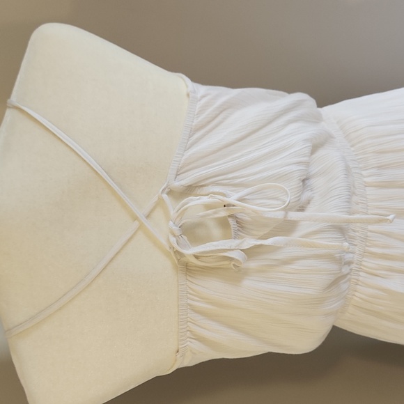 Ella Moss White Gauzy Maxi Dress With Blue And White Embroidery. Size M - Picture 14 of 15